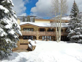 Penthouse with Panoramic Views of Vail Mountain and the Gore Range Vail